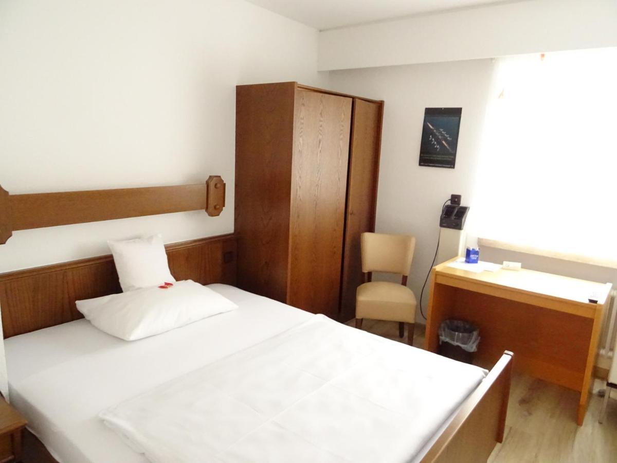 Aparthotel Zum Dom Kleinblittersdorf Extérieur photo