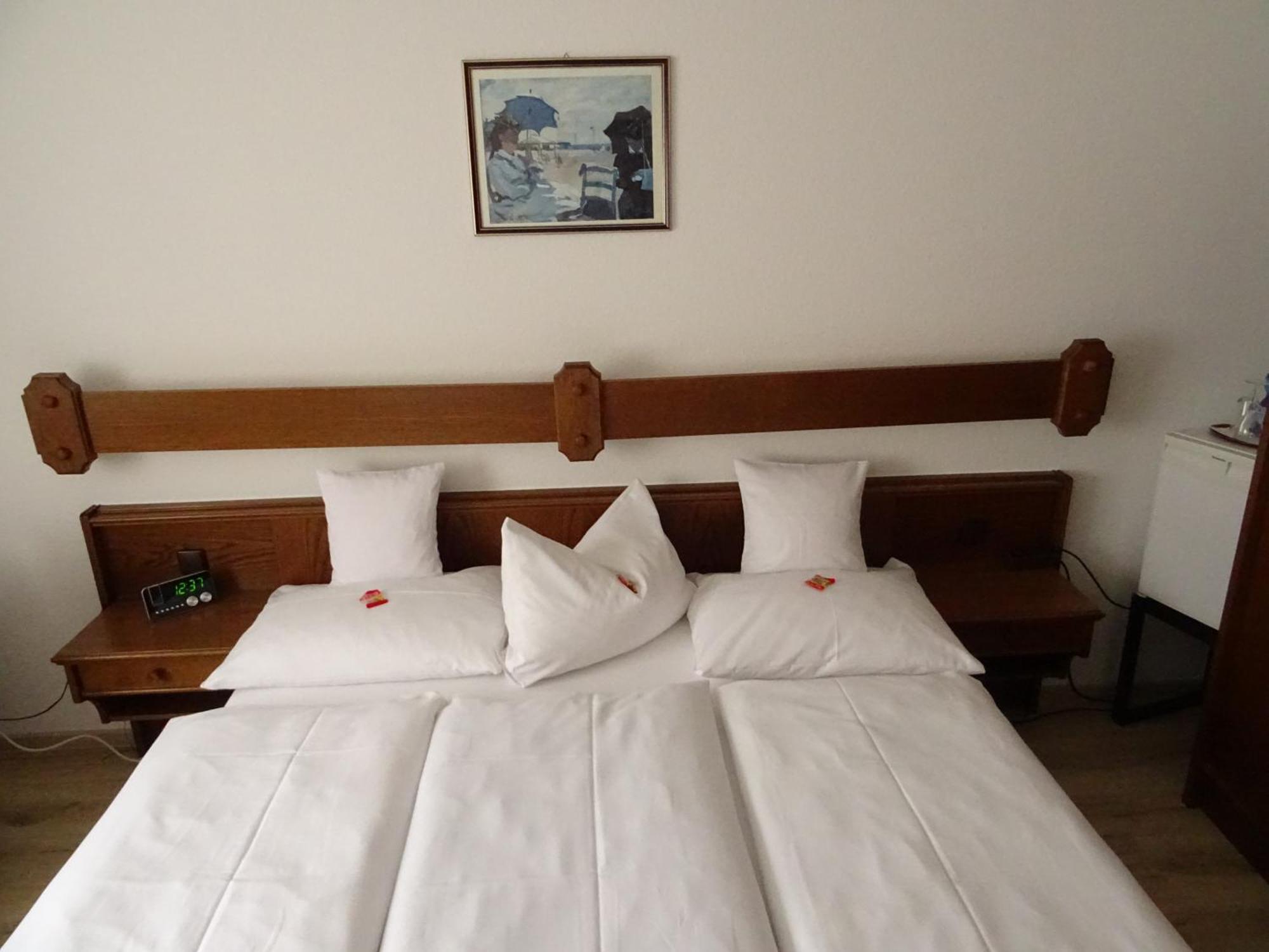 Aparthotel Zum Dom Kleinblittersdorf Extérieur photo